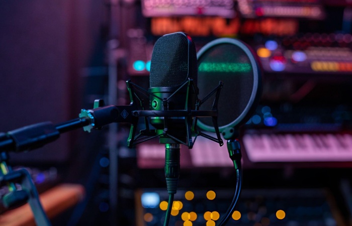 Electronic Recording Devices